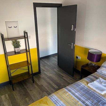 The Willow - Superb Spacious 3 Bed Room Apartment 黑潭 外观 照片